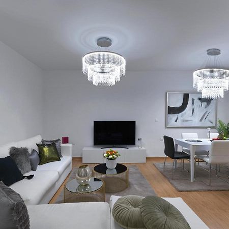 Elegant Apartment In Glyfada Athènes Extérieur photo