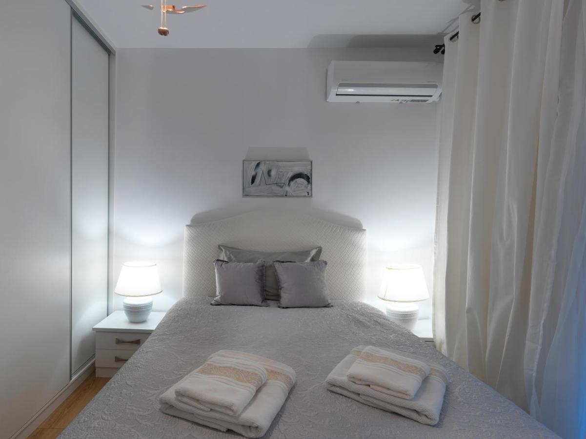 Elegant Apartment In Glyfada Athènes Extérieur photo
