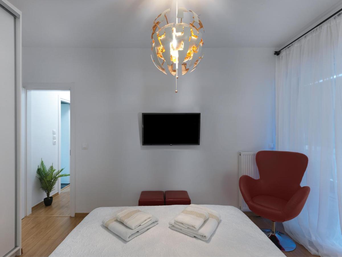 Elegant Apartment In Glyfada Athènes Extérieur photo