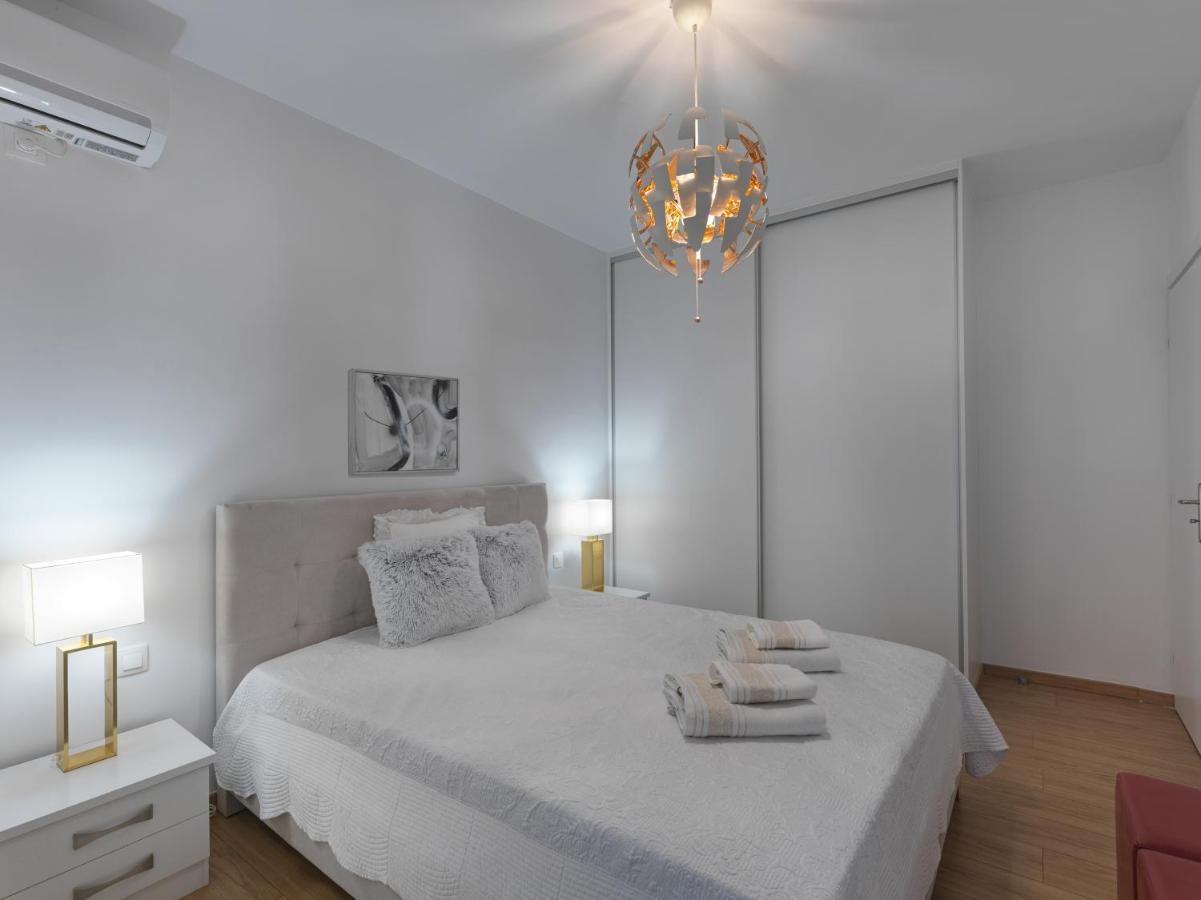 Elegant Apartment In Glyfada Athènes Extérieur photo